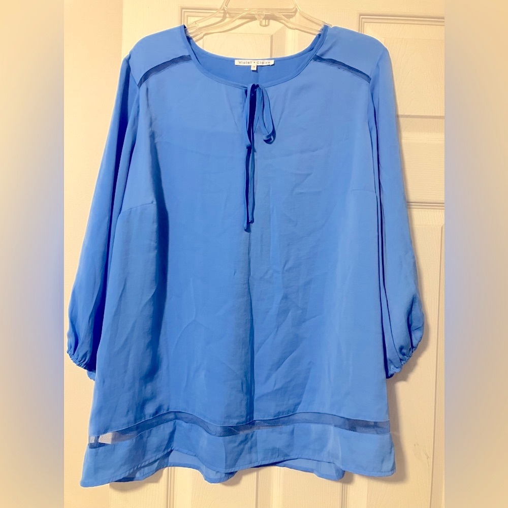 Lovely silky top size 1X